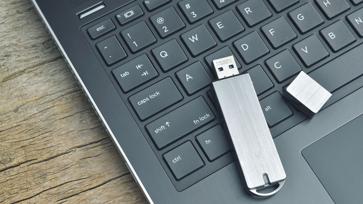 Chiavetta USB su PC per supporto fisico Freeze su Kamzan